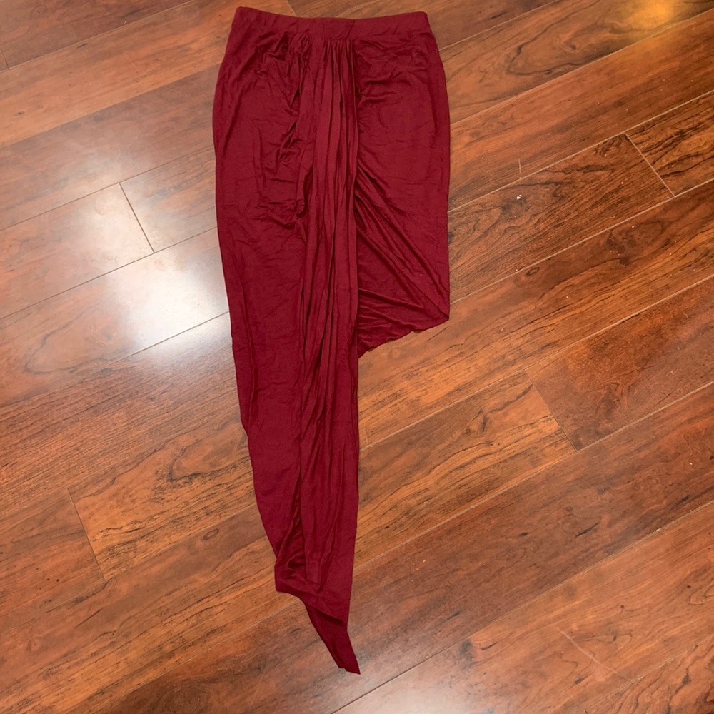 Asymmetrical hem skirt